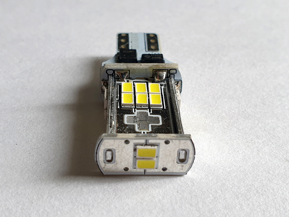 Диод 12v-24v Т15-18(3020) габариты белый (18 SMD (3020) диодов аналог w16w) с обманкой, биполярный (устанавливать только в плафон Заднего хода)  AVTO-DEKOR  11201, фото 2
