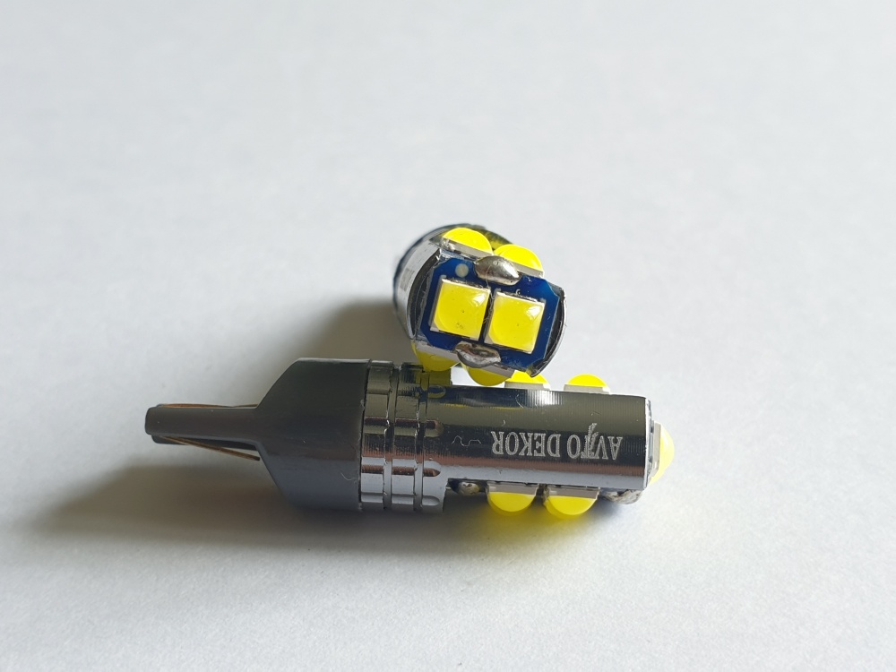 Диод 12-24v Т10-10(3030) canbus с обманкой габариты белый  (10 SMD (3030) диодов аналог w5w)   AVTO-DEKOR   11221, фото 1
