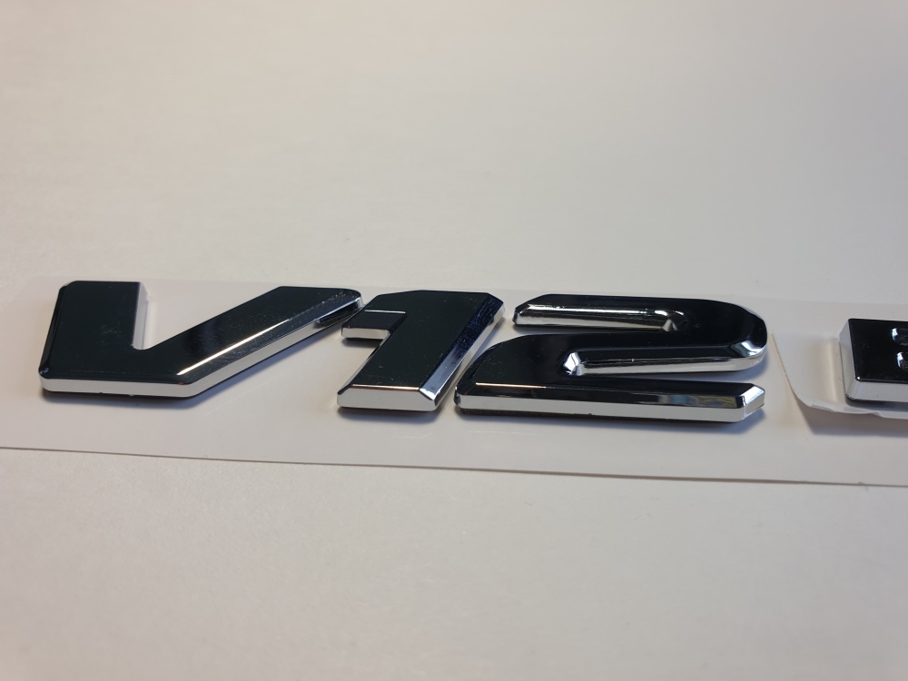 Шильдик на крыло MERCEDES V12 BITURBO пластик хром плоский  14317, фото 1