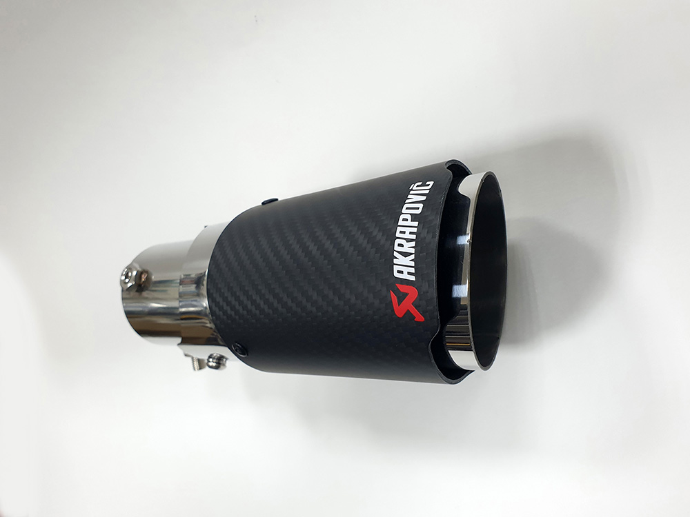 Насадка на глушитель A100 (MT-1143A&T) 6307AK AKRAPOVIC Dвх-54мм, Dвых-77мм, Длина-000мм, карбон+нержавеющая сталь, с вырезом, со скосом, меняют угол  15489, фото 3