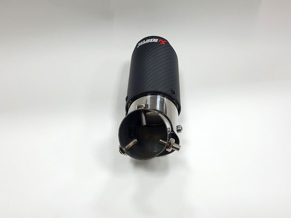 Насадка на глушитель A100 (MT-1143A&T) 6307AK AKRAPOVIC Dвх-54мм, Dвых-77мм, Длина-000мм, карбон+нержавеющая сталь, с вырезом, со скосом, меняют угол  15489, фото 4