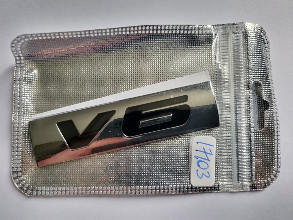 Купить Шильдик V6 металл хром 76*20 мм  17103 в интернет-магазине