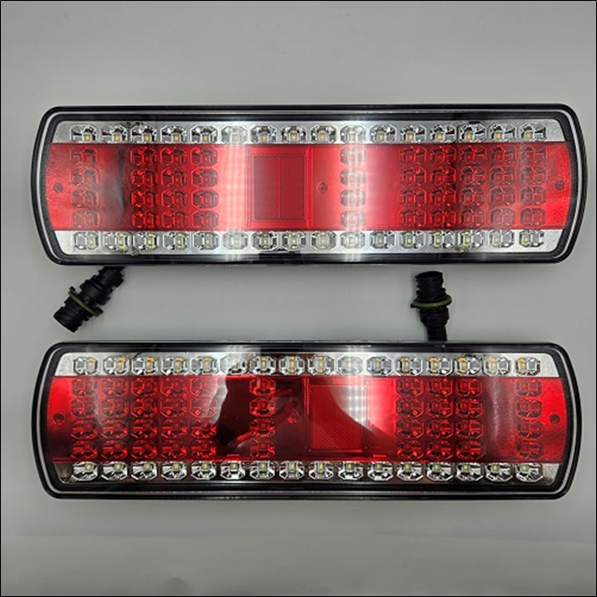 Купить Задние фонари универсальные W0007 (2шт) 46х13см 12-24V  21357 в интернет-магазине