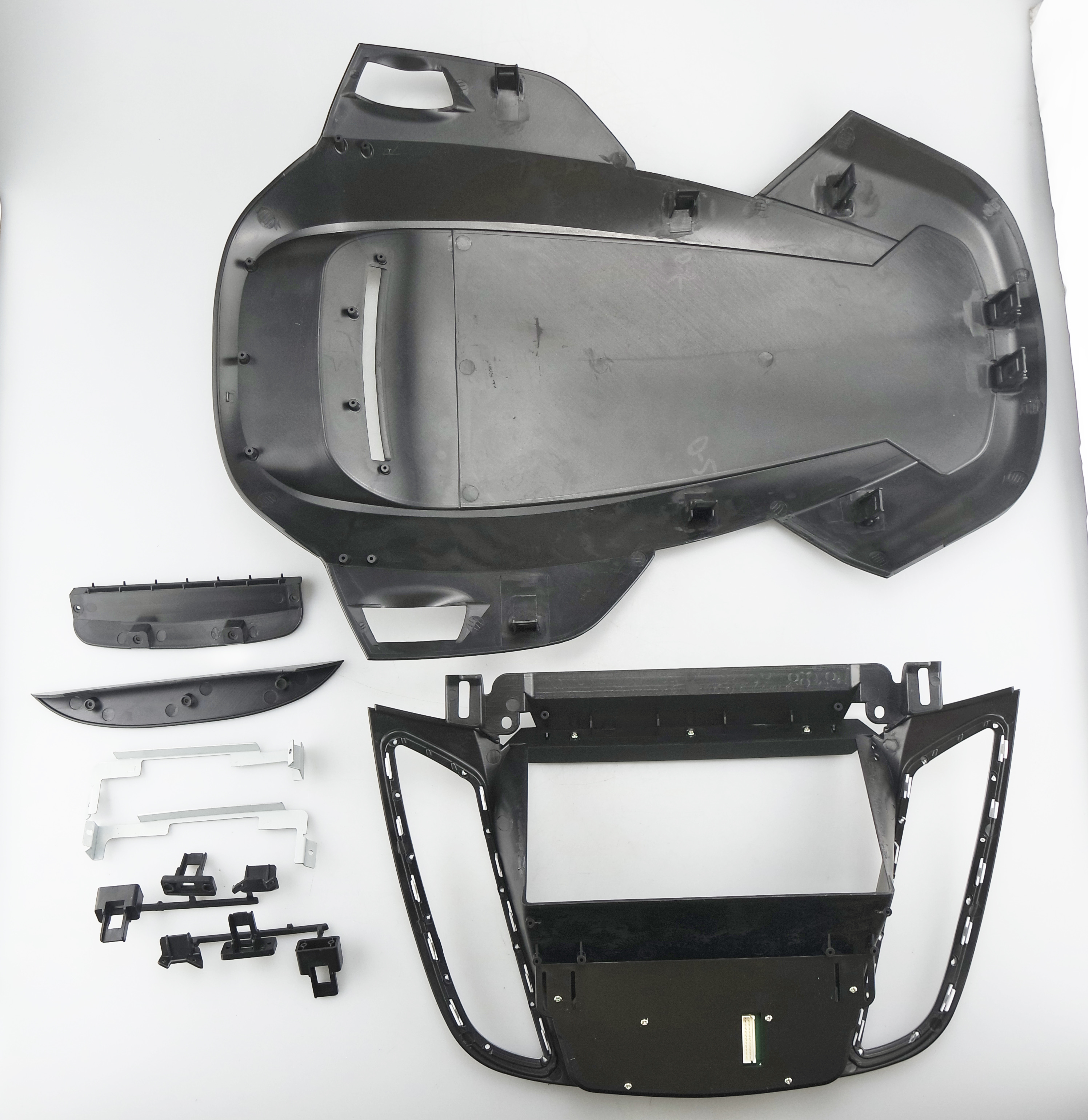 9-inch Рамка FORD C-Max 2010-2019/ Kuga 2013-2019/ Escape 2012-2019  с штатной навигацией  ЧЕРНАЯ  221994, фото 5