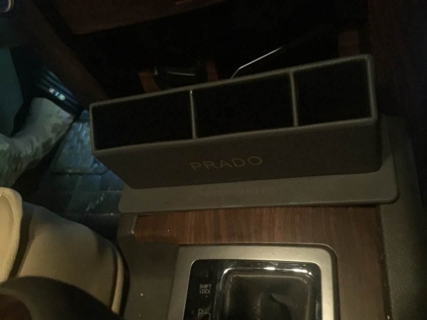 Подставка под телефон,сигареты и прочее серая PRADO FJ150  2688, фото 1